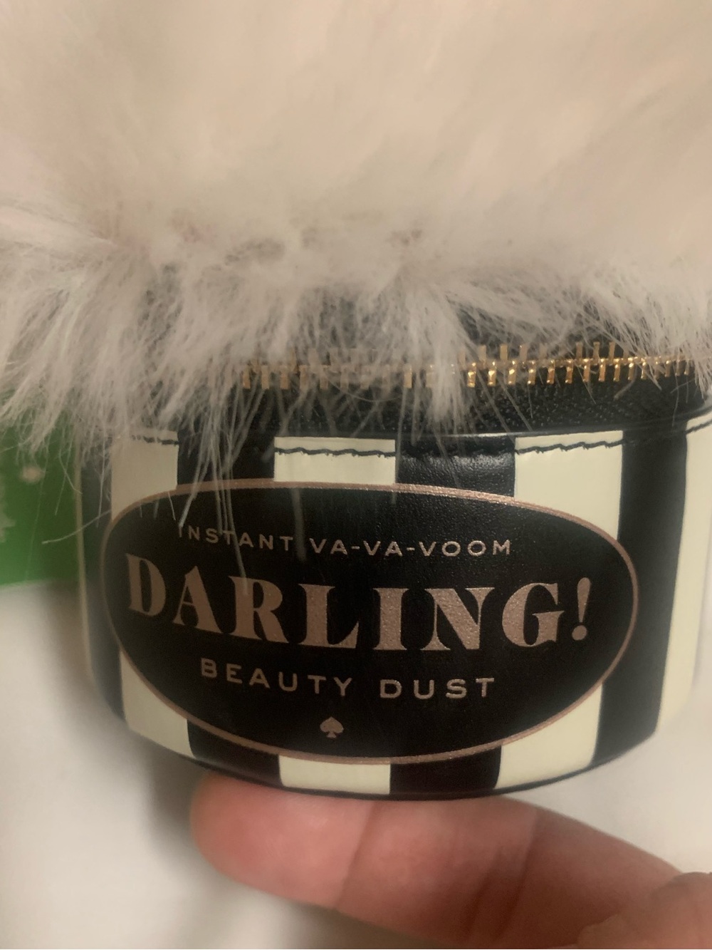 Kate Spade Collectors Darling Instant Va Va Voom Beauty Dust Fluffy Coin Purse - Picture 4 of 14